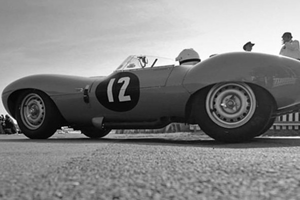 Jaguar sugli pneumatici Goodyear