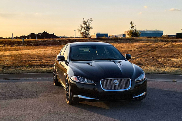 Jaguar sugli pneumatici Goodyear