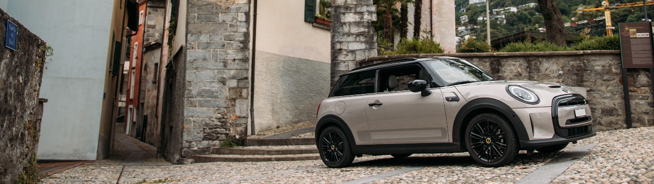 Mini sugli pneumatici Goodyear