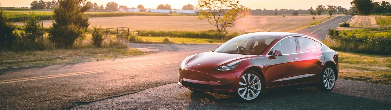 Tesla sugli pneumatici Goodyear