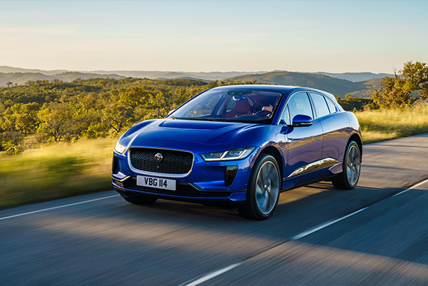 Jaguar op Goodyear banden