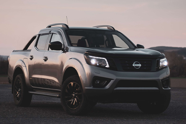 Nissan op Goodyear banden
