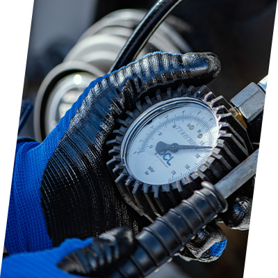 Goodyear - Wat is de bandenspanning? Een checklist voor regelmatig bandenonderhoud