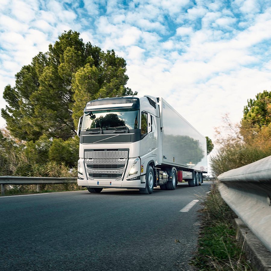 Vrachtwagen op de weg